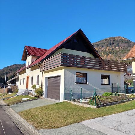 Apartmaji Biseri ครานสกา โกรา ภายนอก รูปภาพ