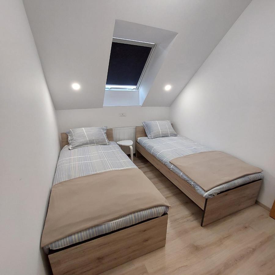 Apartmaji Biseri ครานสกา โกรา ภายนอก รูปภาพ