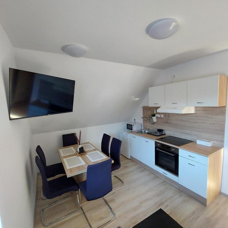 Apartmaji Biseri ครานสกา โกรา ภายนอก รูปภาพ